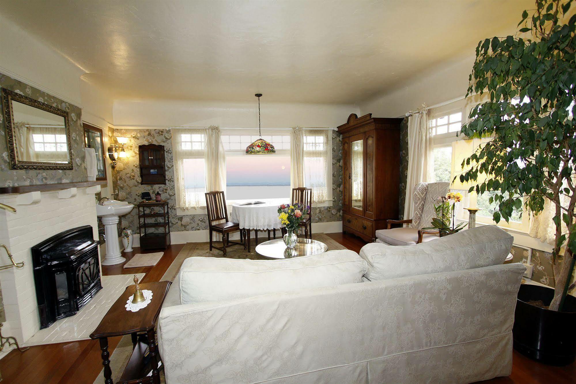 The Jabberwock Bed & Breakfast Monterey Exterior foto
